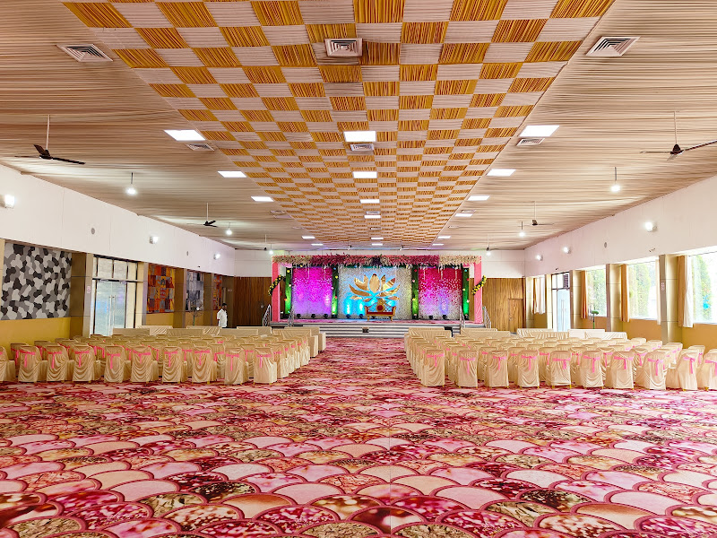 Dhanlaxmi lawns banquet hall in Nashik, Maharashtra