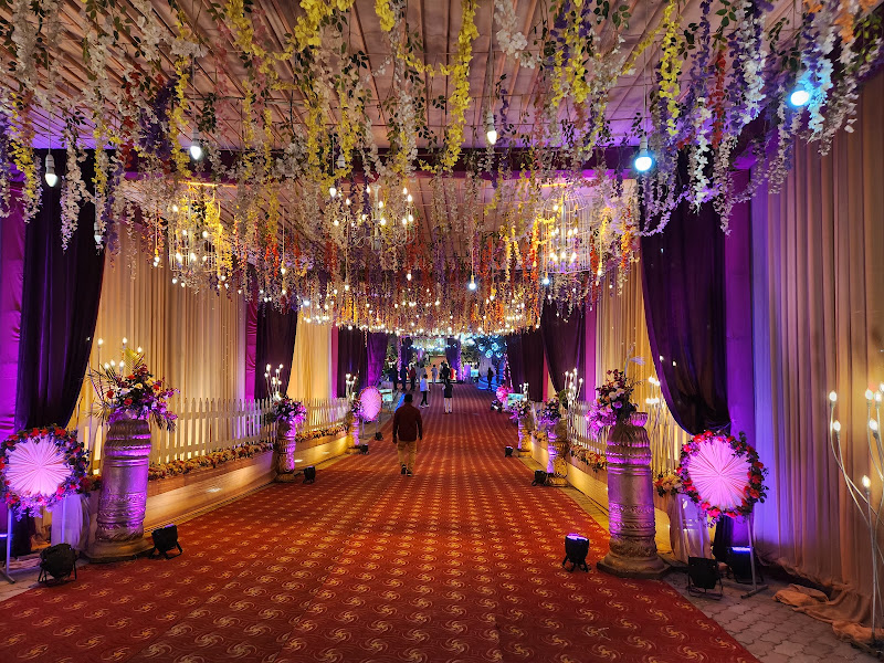 Gautam garden lawn and banquet hall in Varanasi, Uttar Pradesh