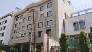 Hotel Meraden Grand in Varanasi, Uttar Pradesh