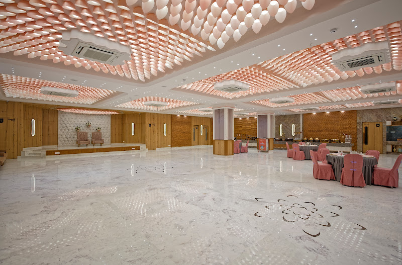 La Pristina - Banquet Hall on Sindhu Bhavan Road in Ahmedabad, Gujarat
