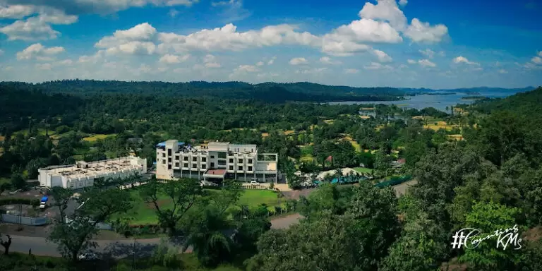 8437 f3f241006490 1 768x384