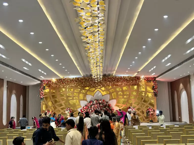 8693 dc31031fd365 1 768x576