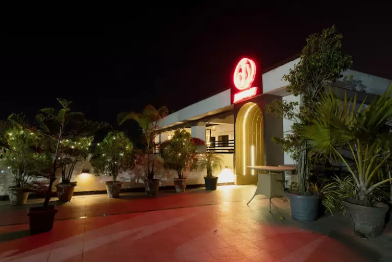 31139 961083061856 768x513