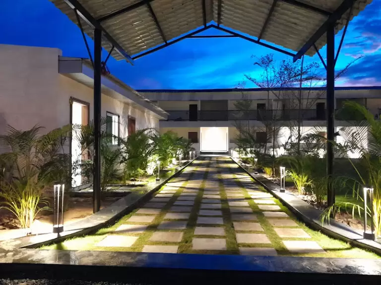 32297 2129e4cdb33d 768x576