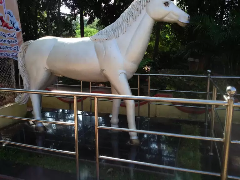 36359 b8dfd8bbd550 768x576