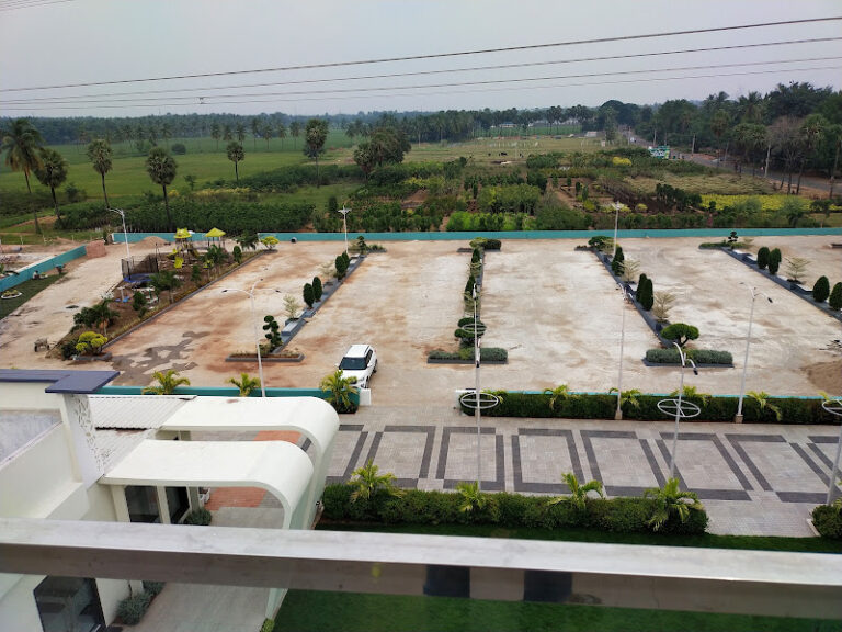 37496 32001c6406ad 768x576